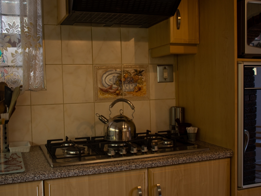 2 Bedroom Property for Sale in Bo Oakdale Western Cape